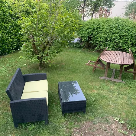 Homestay Les Murmures Du Jardin