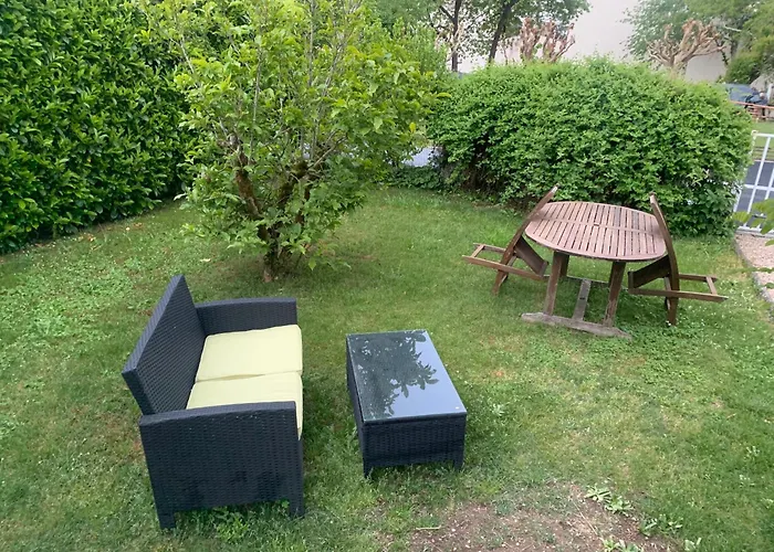 Homestay Les Murmures Du Jardin